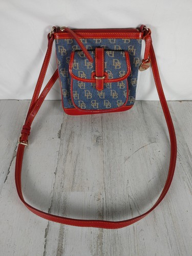 Dooney & Bourke Red and Denim Signature Torba na ramię - *Fabrycznie nowa* - Zdjęcie 1 z 8