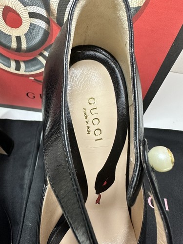 $1200 NEW Gucci US 7 EU 37 Shoes Pear Logo Black Leather D'Orsay Mary Jane Pumps - Imagen 8 de 11