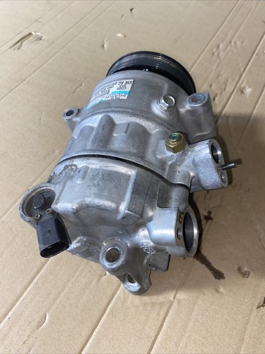 VW Passat cc Air Conditioning Compressor Sanden 1K0820808B Only 19,000 Miles - Picture 3 of 4