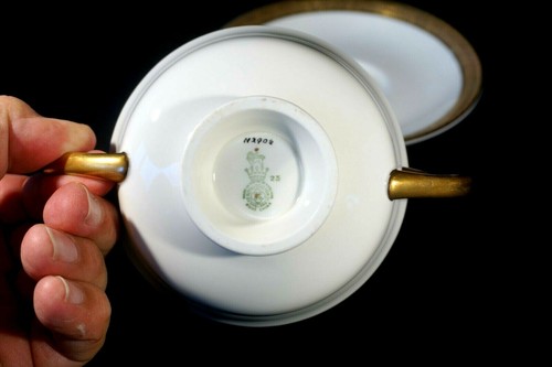 Beautiful Royal Doulton H2908 Cream Soup Bowl And Saucer - Picture 3 of 5