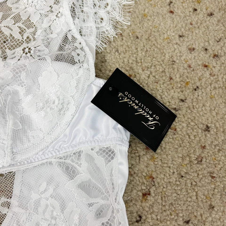 全新 Frederick’s of Hollywood 白色蕾丝内衣紧身衣裤 新娘 尺寸 S 女式 — 第 4/4 张图片
