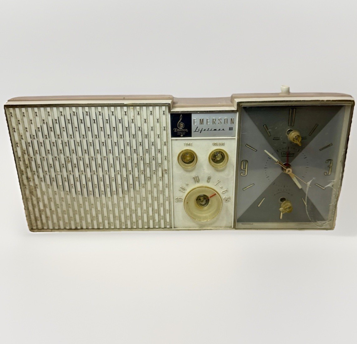 Vintage Light PINK Emerson Lifetimer III Clock Radio Model G1706 DAMAGE