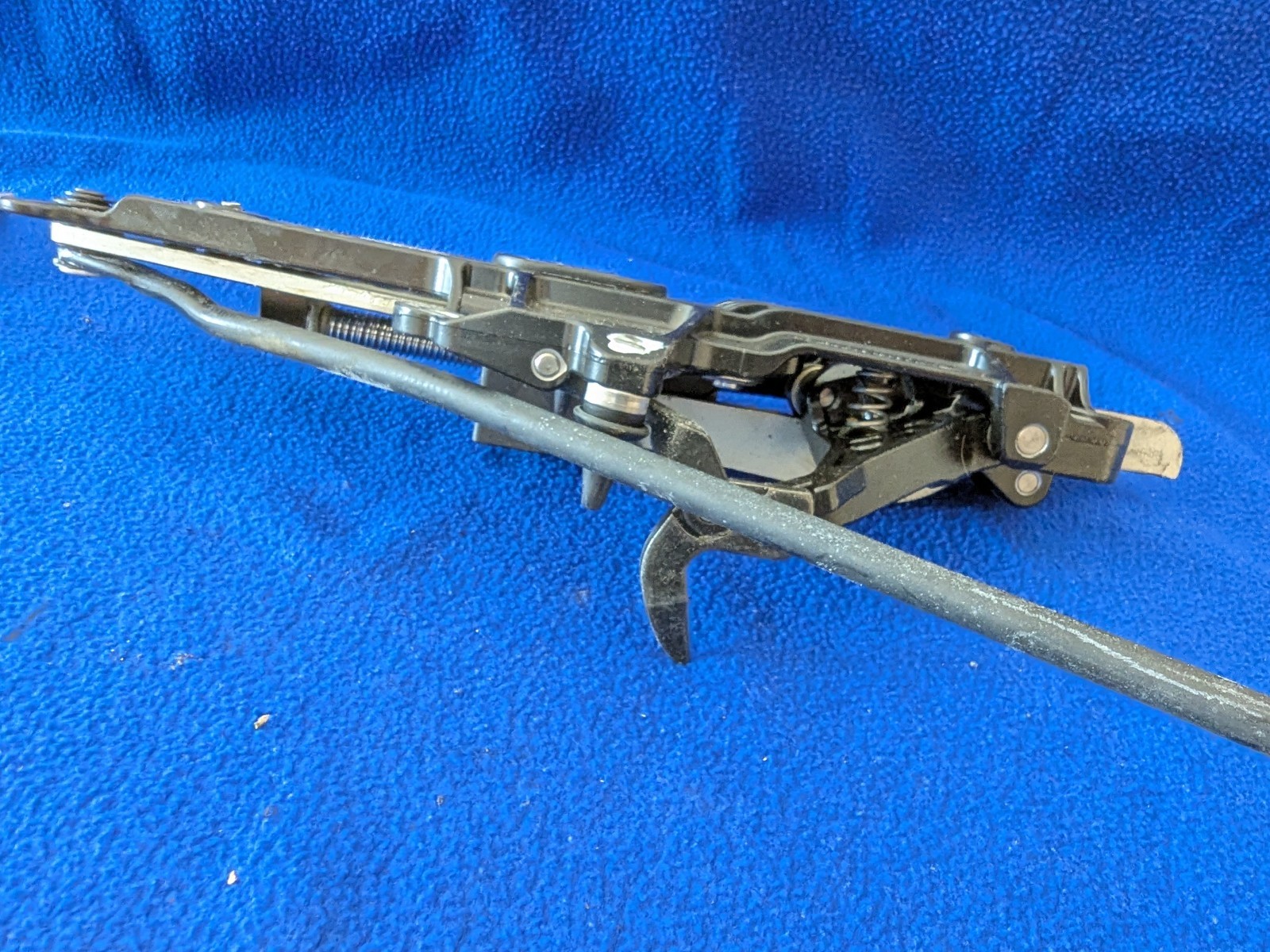 Maserati GranTurismo 2010-2019 Front Right Convertible top latch