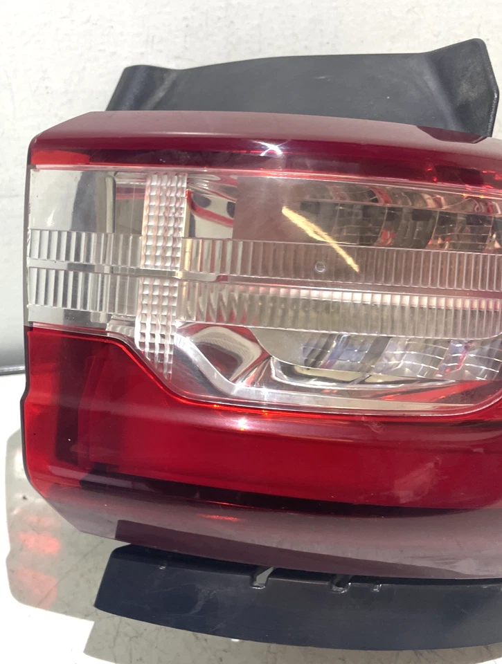 2018 - 2021 雪佛兰 Traverse LED 尾灯原始设备制造商乘客右右手 2062 — 第 2/4 张图片