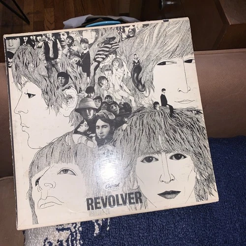 The Beatles Revolver MONO U.S.  Aug 1966 LP – T 2576 SCRANTON PRESSING VG+