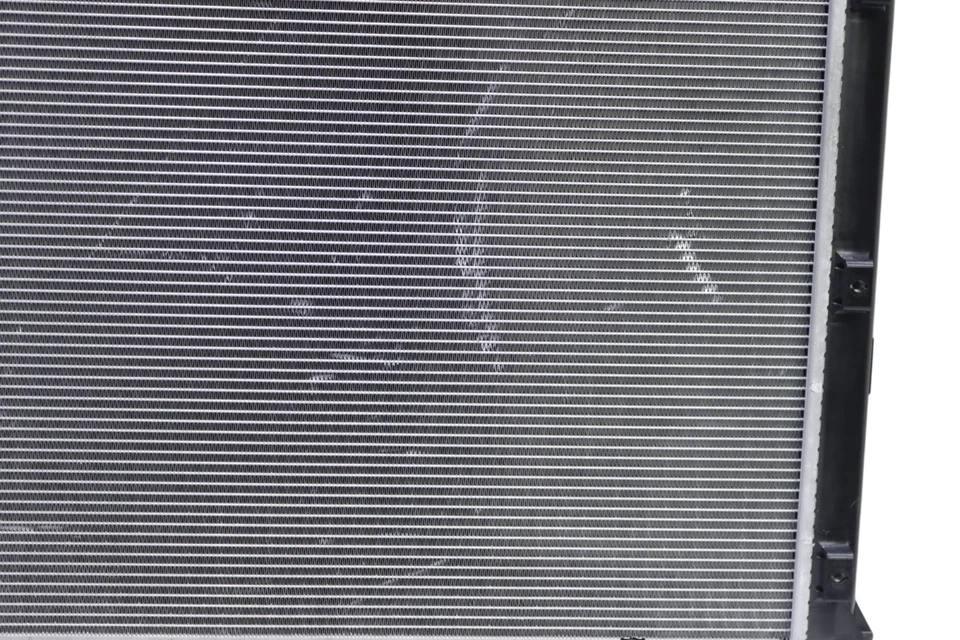 Radiador refrigerante de refrigeración del motor delantero Honda Passport 2026 OEM Foto 4 de 4