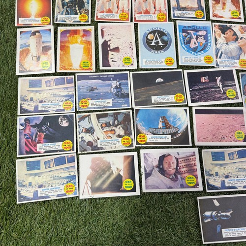 73 x ABC MAN ON THE MOON (SOME GREEN TEXT) GUM CARD LOT APOLLO MOON LANDING - Picture 9 of 12