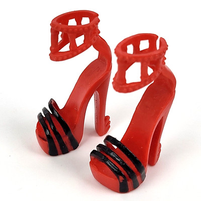 Monster High - Ghoulia Yelps - Gloom Beach - Pair Black and Red Heels ...