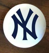 NEW YORK YANKEES WHITE CERAMIC KITCHEN CABINET DRESSER KNOB 