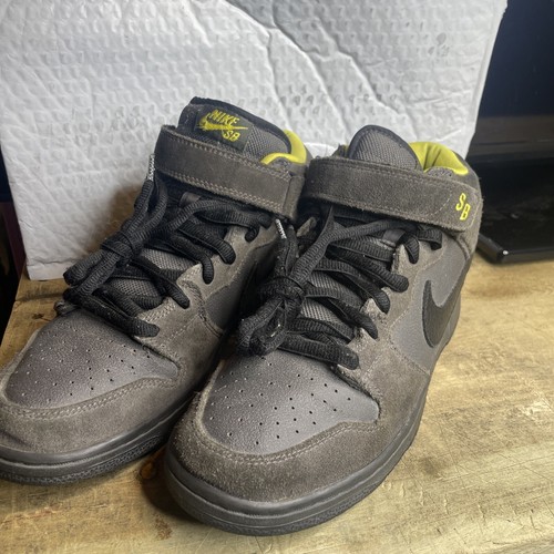 Size 11 - Nike Dunk Pro SB Mid Batman 314383-003 - Picture 2 of 11