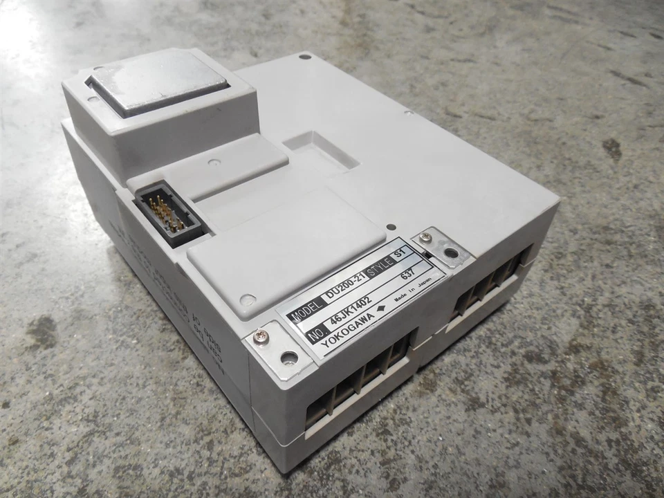 Módulo de entrada Yokogawa DU200-21 Darwin DCV/TC estilo S1 usado sin cubiertas Foto 2 de 3