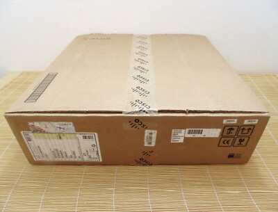 NEU Cisco ISR4331-AXV/K9 3xGE ports 4331 AXV APP UC PVDM4-32 SEC NEW SEALED