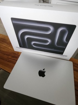   Apple MacBook Pro 14'' M5 24GB RAM 1TB SSD   Rechnung   Top Zustand - Abholbar