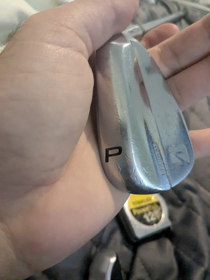 Bridgestone J15 MB pitching wedge. ns pro 950gh neo regular - Image 2 of 4