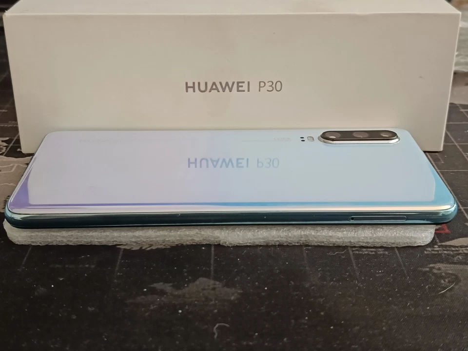 HUAWEI P30 128GB 6GB Ram - 4G Breathing Crystal Molto Buono - Leggi - Immagine 4 di 4