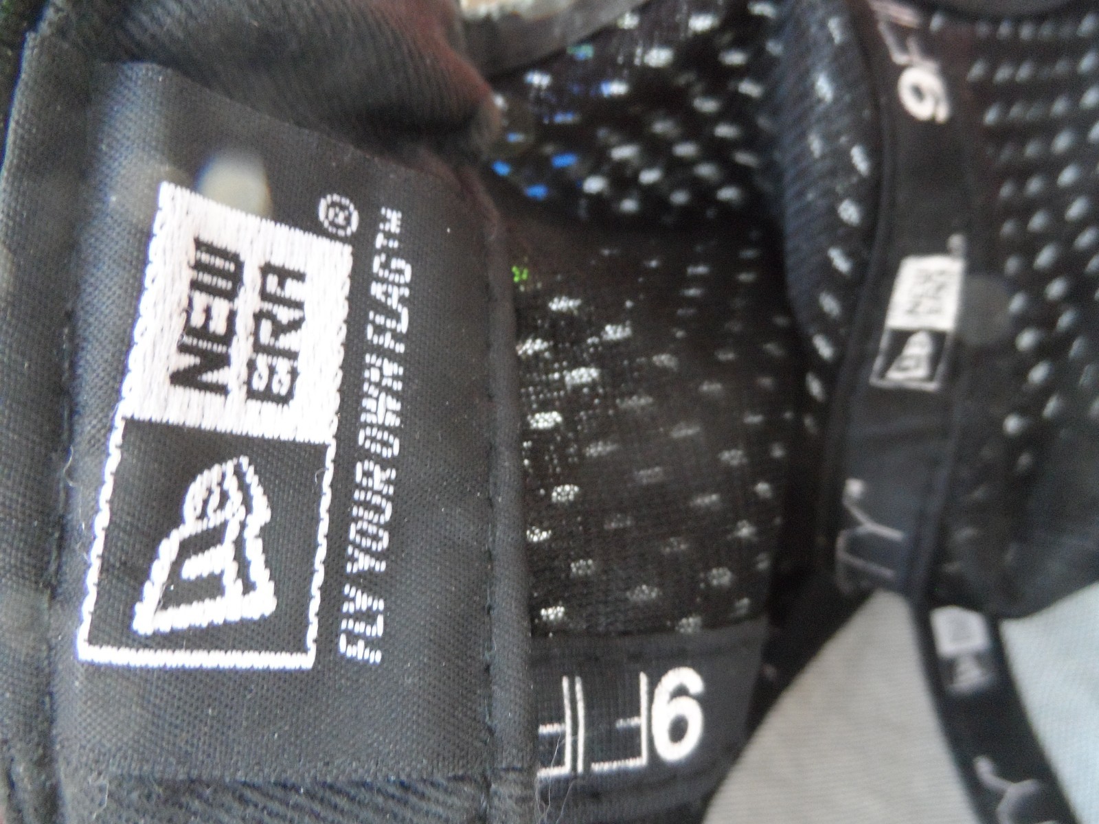 (2) CHICAGO BULLS CAPS. SEE PICS USED X-425 thumbnail 15