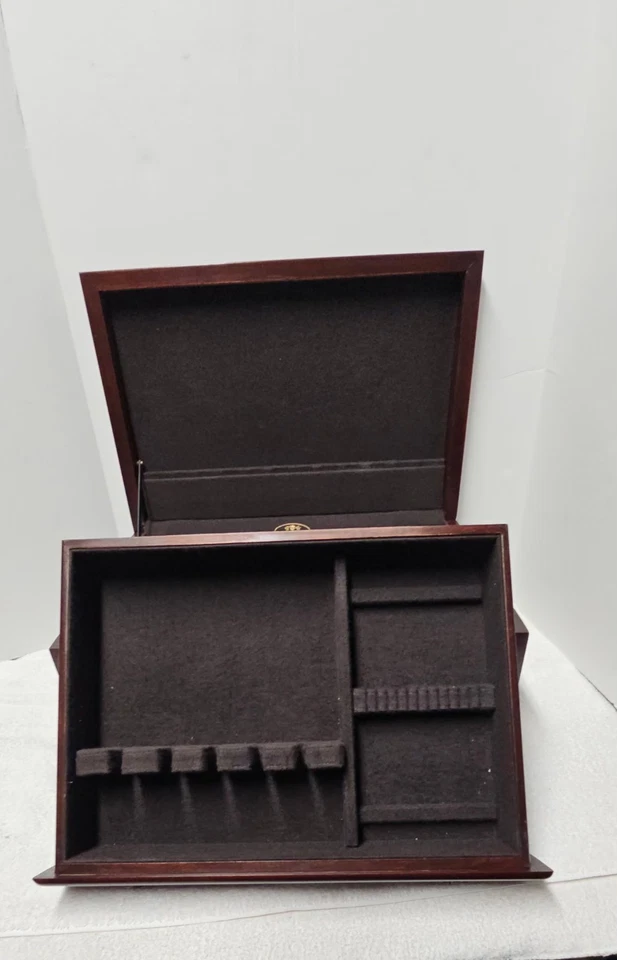 Reed & Barton Anti-Tarnish Wood Silverware Flatware Storage Chest Box W/Drawer - Image 4 of 4