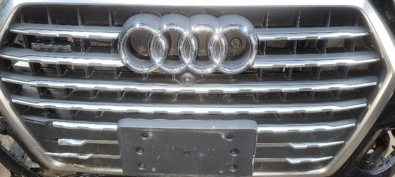 Audi Q7 2017 guantera Foto 4 de 4