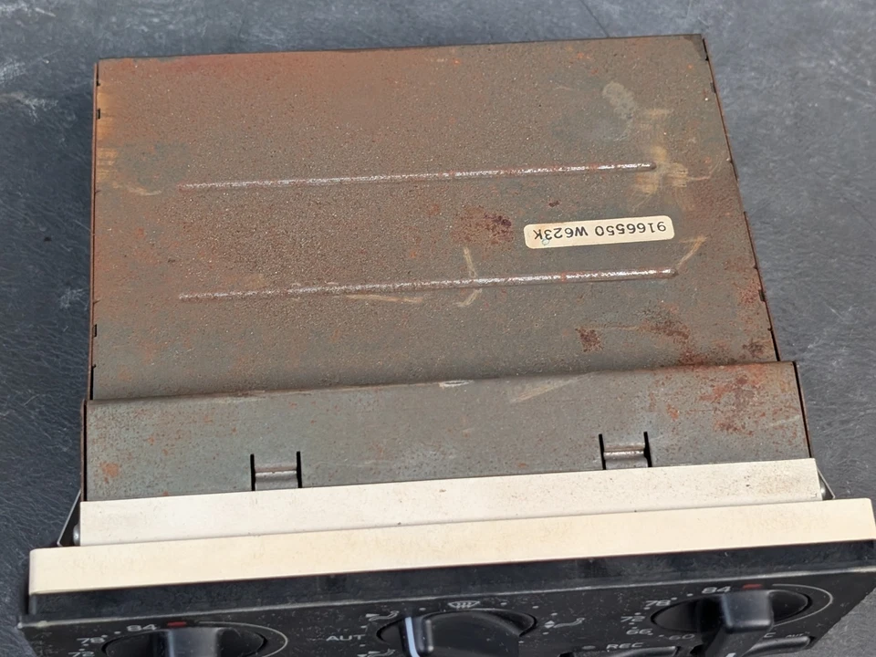 94 95 96 97 Volvo 850 Automatic Climate Control Panel 9166550 Heater Temperature - Изображение 2 из 2