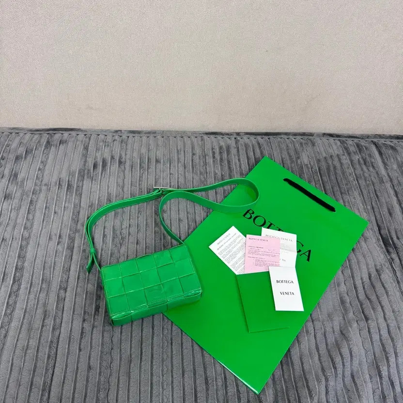 Bottega Veneta Small Leather Cassette Bag - Parakeet Green, Lightly Used thumbnail 10