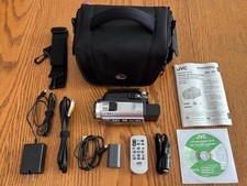 JVC Everio GZ-HD5U 3CCD 60GB HDD HD Camcorder Remote Extra Battery