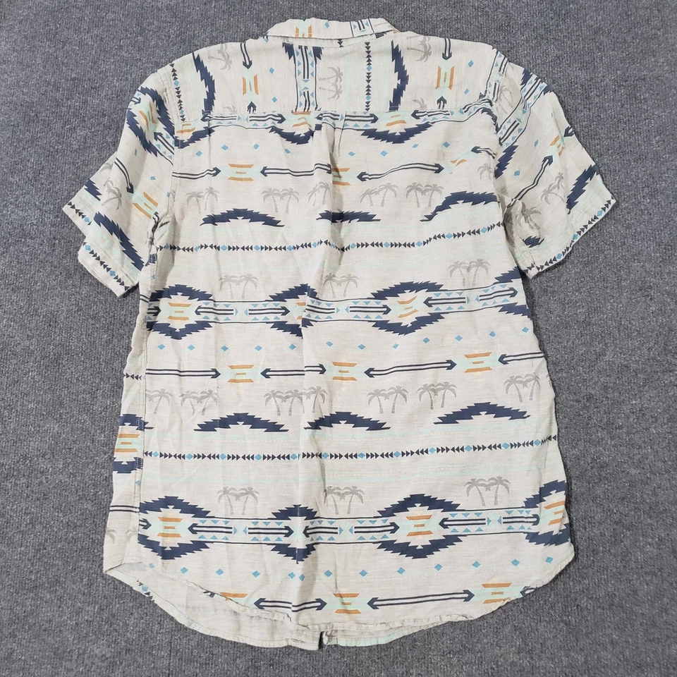 camisa masculina manga curta estampa asteca XL on the byas botão - Imagem 2 de 4