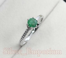 925 Sterling Silver Natural 5MM Round Emerald Gemstone Engagement Ring For Women