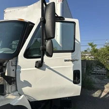 INTERNATIONAL 4300 DOOR ASSEMBLY FRONT 3290825