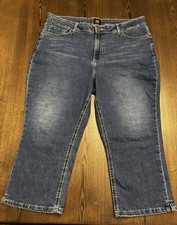 Lee Jeans Women's Size 18M Blue Capri Regular Fit Mid Rise Stretch Denim 36X20 