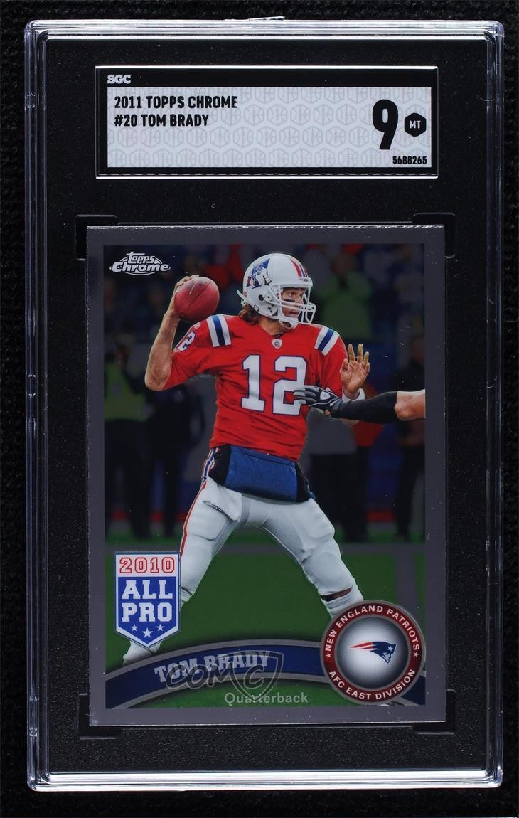 2011 Topps Chrome Tom Brady #20 SGC 9 MINT uk2