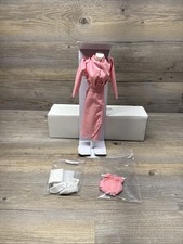 Muñeca Princesa Diana Armario Real, Danbury Como Nueva en Caja Vestido Punteado Rosa y Blanco