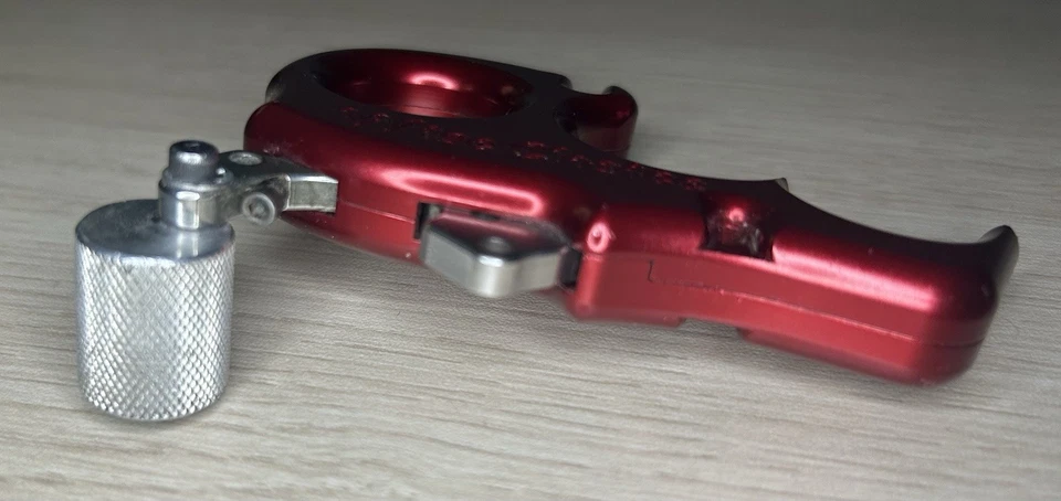 Carter Wise Choice 3-Finger Red Thumb Release Excellent Condition - Image 3 of 4