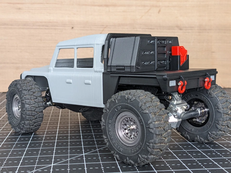Axial SCX24 1/24 Land Rover Defender 150-155mm RC Body Crawler Overland - Image 4 of 4