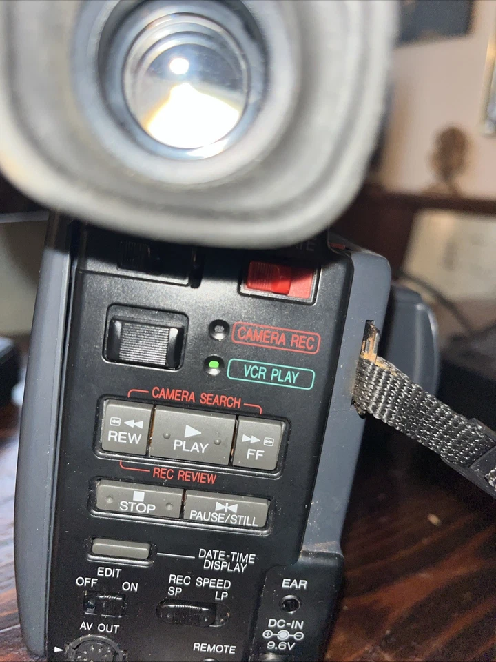 SHARP-VI TC VL-C780S completa (batterie Caricabatterie Borsa) FUNZIONANTE - Immagine 2 di 4