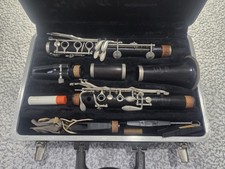 Selmer Signet 100 Wood Clarinet with Case set