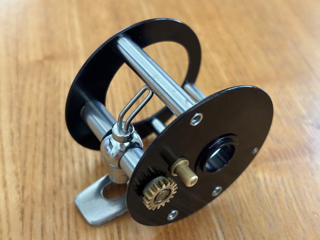 Daiwa Millionaire GS-2000C Baitcasting Reel With Pouch | eBay