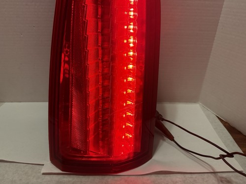 Luz trasera lado del conductor Cadillac STS 2008-2011 mano derecha usada defectos cosméticos - Imagen 4 de 24