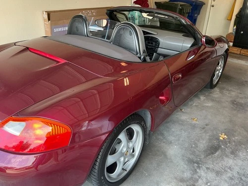2000 Porsche Boxster Image 1 of 4