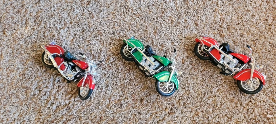 Maisto Indian motorcycles 1:18 Lot Of 3 - Image 2 of 2