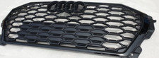 AUDI Q3 F3 K&uuml;hlergrill vorne 83F853651BCKA