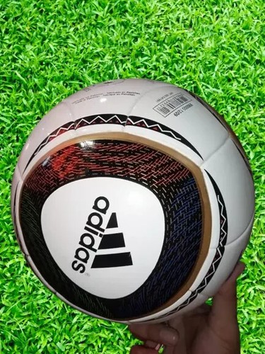 Pallone da calcio Adidas Jabulani ufficiale Coppa del Mondo FIFA 2010 taglia 5 - Foto 13 di 14