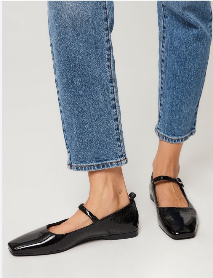 Vagabond Delia レザー マリージェーンフラットシューズ Vagabond SHOEMAKERS Womens Delia Mary Jane Flat Sz 40 | eBay
