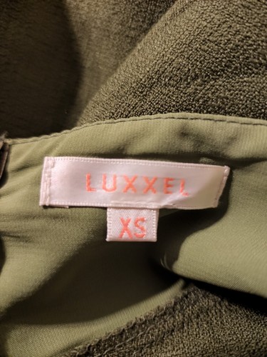 Luxxel Fit & Flare Open Back Halter Dress Size XS Green Bow Cocktail Party Girly - Picture 10 of 11