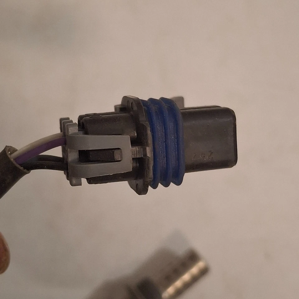 2003-07 Chevrolet Buick GMC ISUZU SAAB Oxygen Sensor ACD#213-3537 (right side) - Image 4 of 4