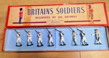 Britains 1253 The US Navy White Jackets Marching with Officer toy soldiers
