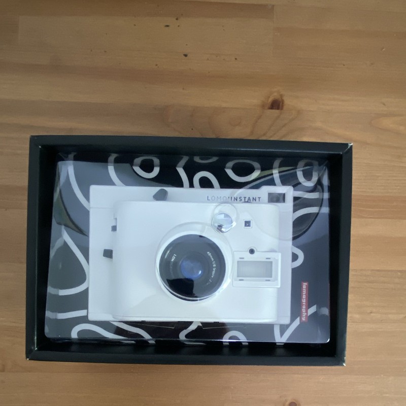 Lomography Lomo'Instant White Instant Camera *BRAND NEW / OPEN BOX*
