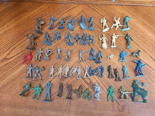 Vintage Marx 54 MM Alamo Mexican Infantry Blue Grey Plastic Soldiers Mixed Lot