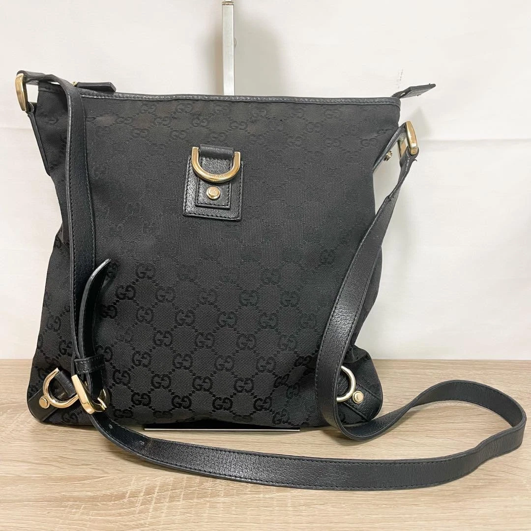 Sac bandoulière GUCCI noir quincaillerie dorée #PGAIFH