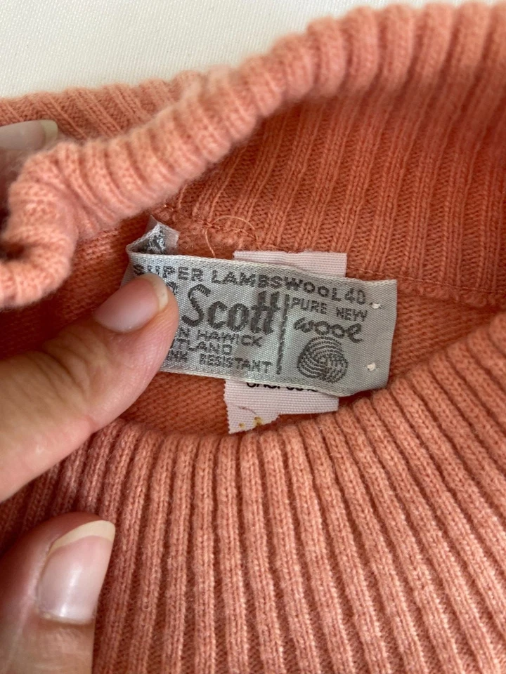 Suéter Lyle & Scott Mujer Talla 40 Melocotón Cuello Simulado Lana de Cordero Hecho en Escocia Foto 4 de 4