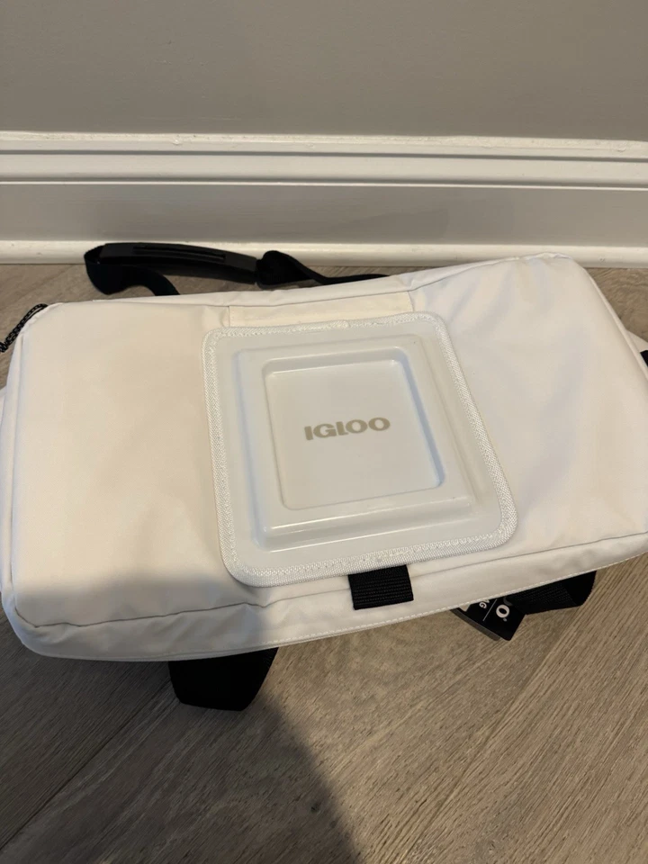 NEW Igloo MaxCold Cooler Bag 36-Cans Insulated Soft Foldable New With Tags Wow - Image 4 of 4